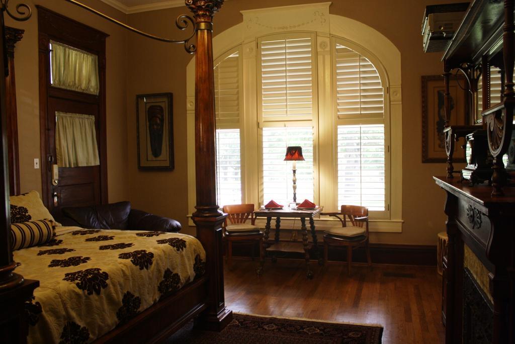 Angel'S Nest Bed & Breakfast Weatherford Room photo